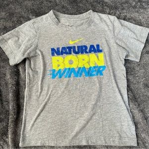 🌱 Nike Boys T-Shirt